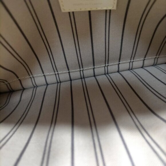 Louis Vuitton Accessory Neverfull Pouch 281-052625 - Picture 8 of 9